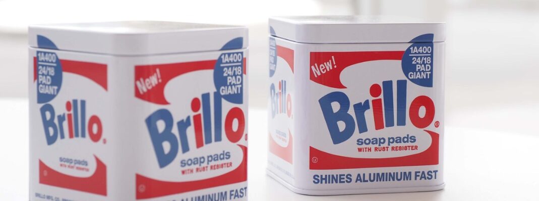 Brilloキャンディー缶が2つ並んだ画像