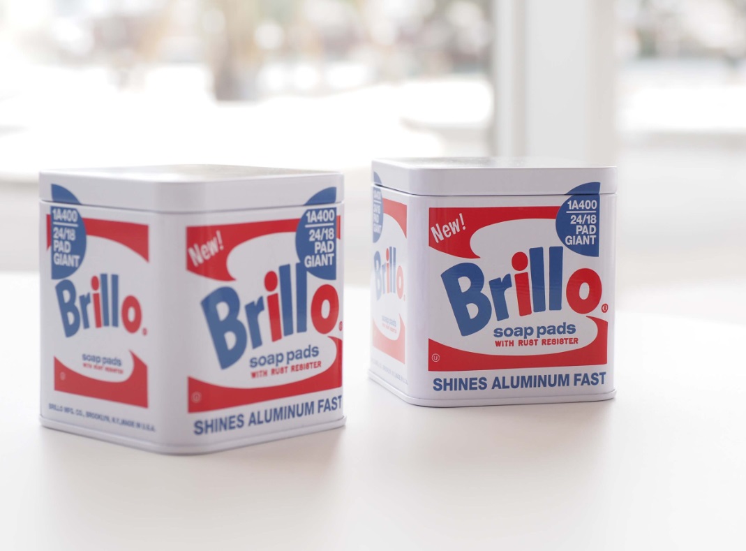 Brilloキャンディー缶が2つ並んだ画像